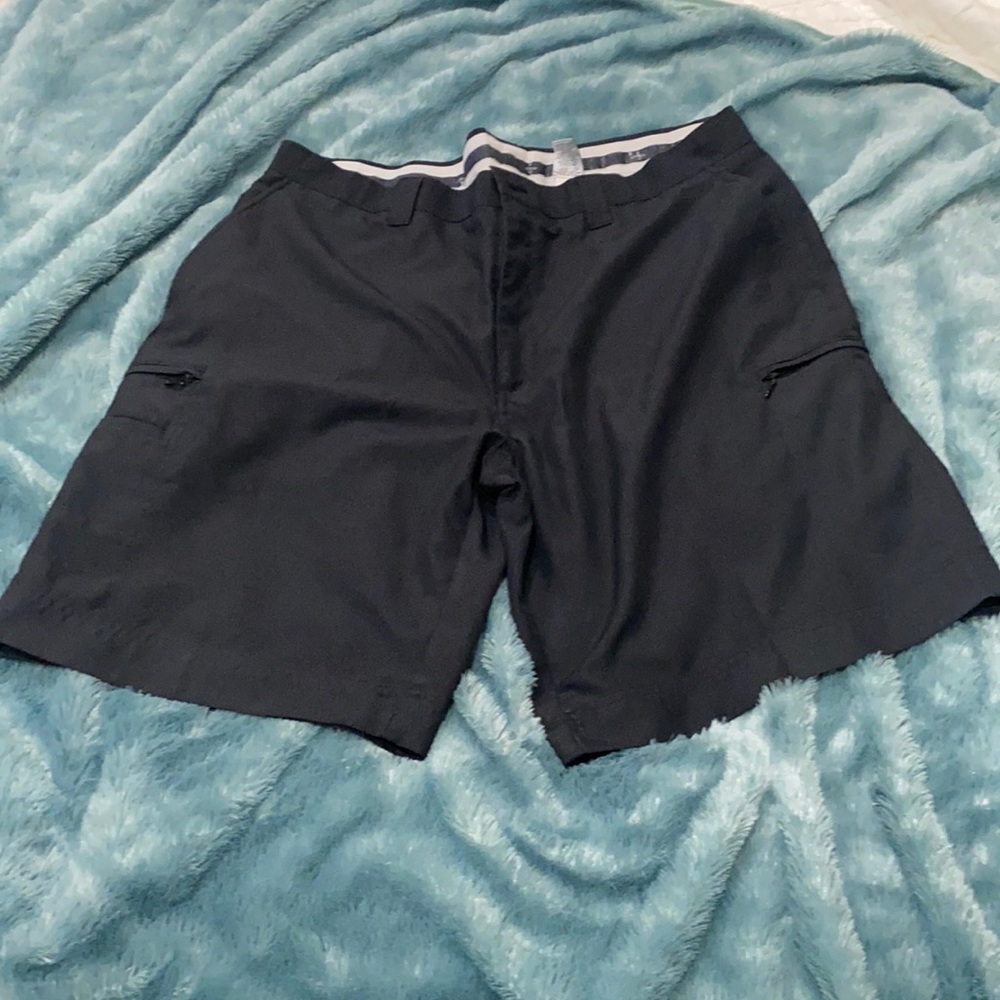 Callaway golf shorts size 38